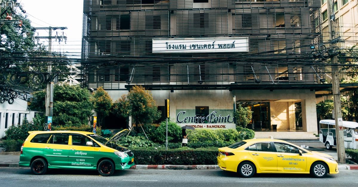 Grab vs Taxi at Suvarnabhumi: Which Is Cheaper and How Each Works